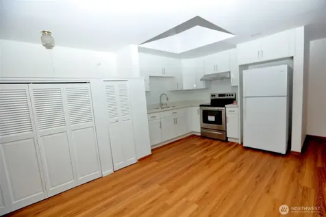 12037 71st Avenue S Seattle WA 98178