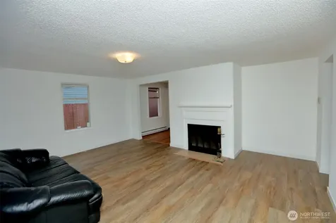 12037 71st Avenue S Seattle WA 98178