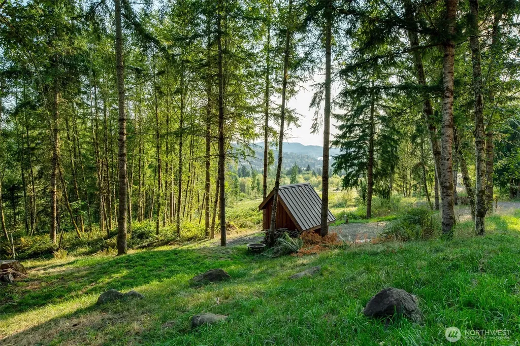 189 Kjesbu Road Silver Creek WA 98585