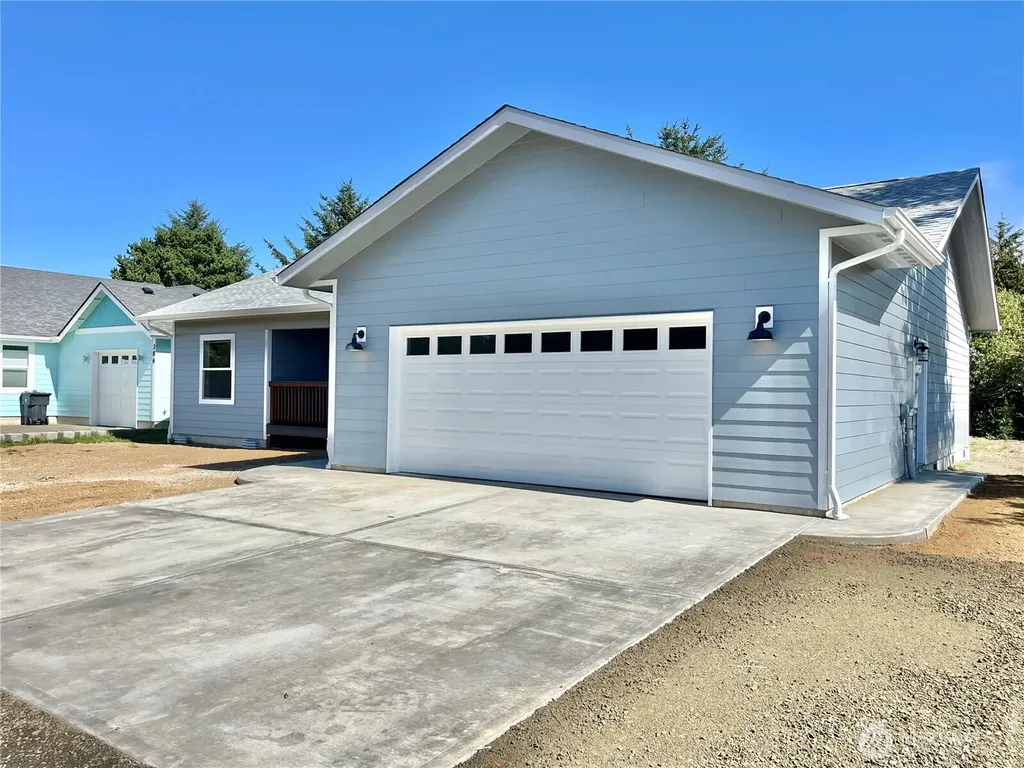 382 S Wynoochee Drive SW Ocean Shores WA 98569