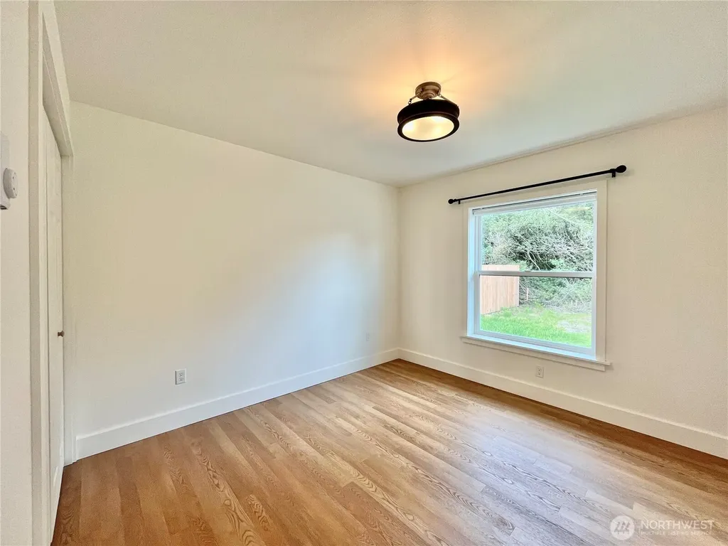 382 S Wynoochee Drive SW Ocean Shores WA 98569