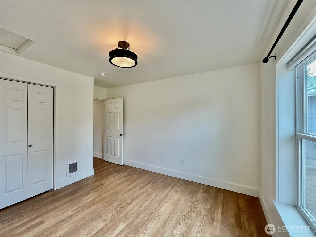 382 S Wynoochee Drive SW Ocean Shores WA 98569