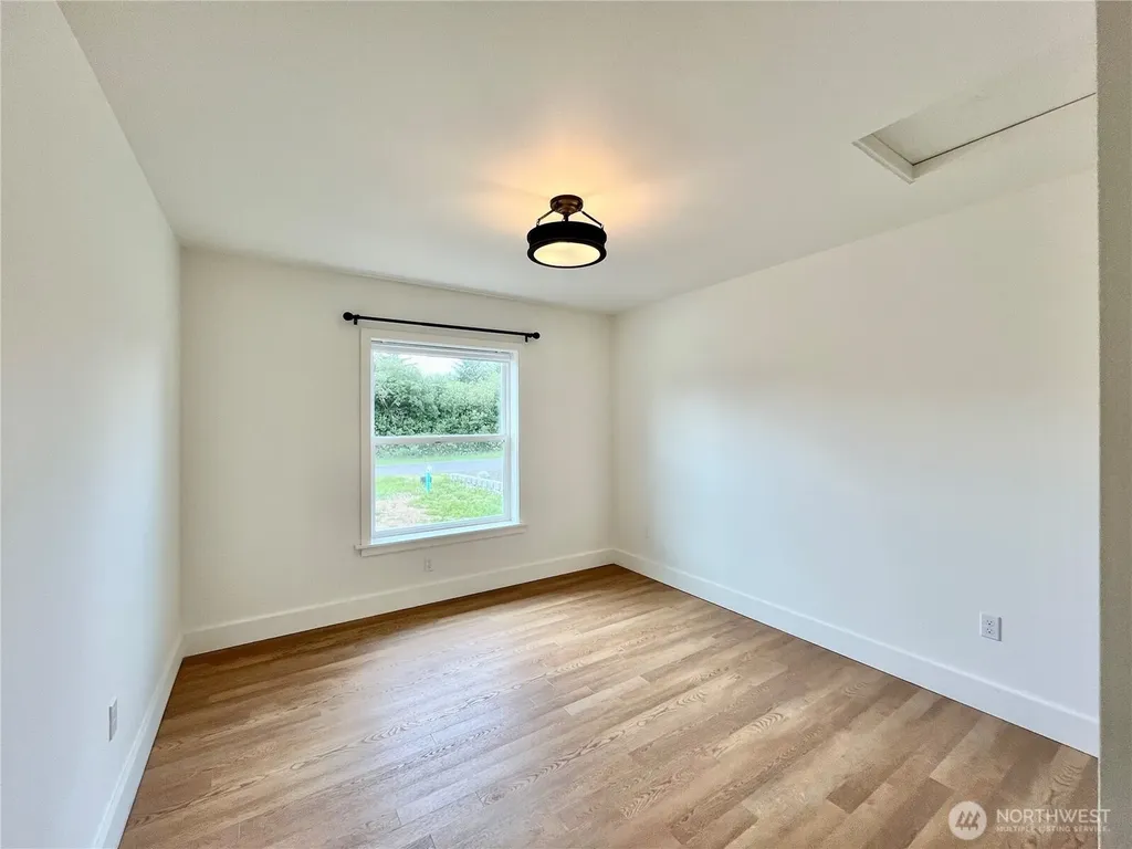 382 S Wynoochee Drive SW Ocean Shores WA 98569