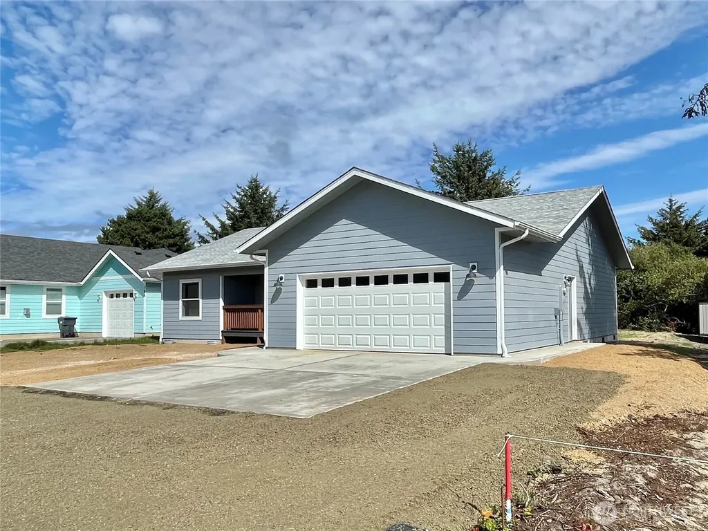 382 S Wynoochee Drive SW Ocean Shores WA 98569