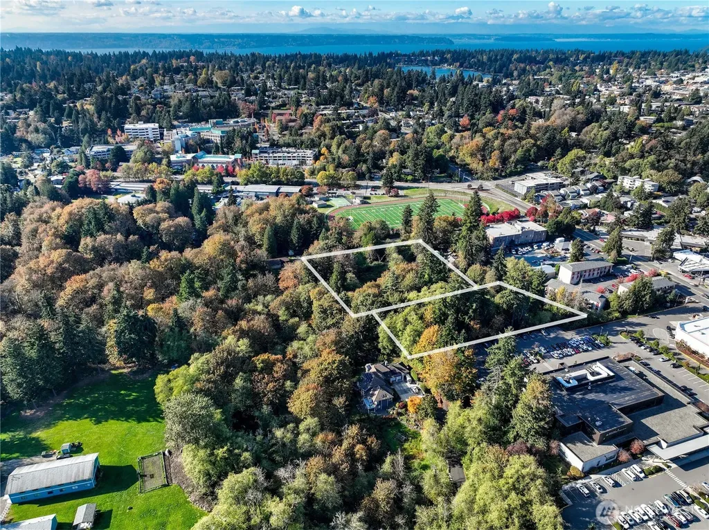 16504 3rd Avenue SW Burien WA 98166