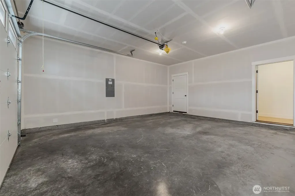 1209 S 6th Avenue Kelso WA 98626