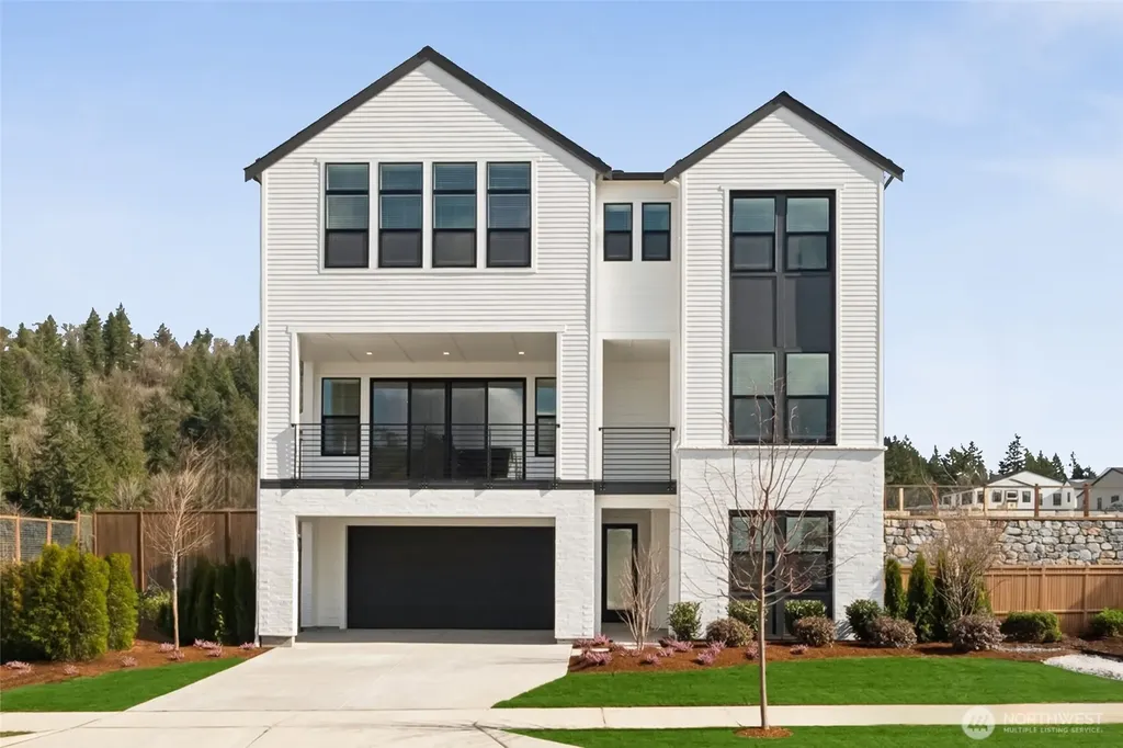8422 137th Avenue SE Newcastle WA 98059