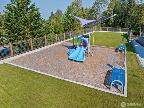 8422 137th Avenue SE Newcastle WA 98059