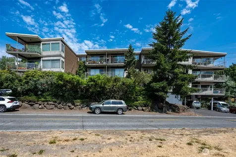 401 NE 40th Street Seattle WA 98105