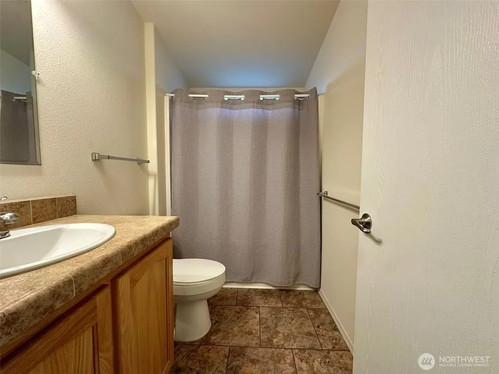 3504 Meadowbrook Lane SE Lacey WA 98503