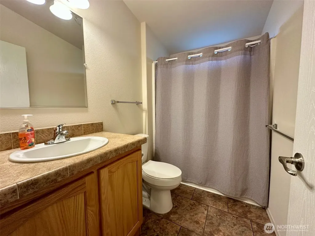 3504 Meadowbrook Lane SE Lacey WA 98503
