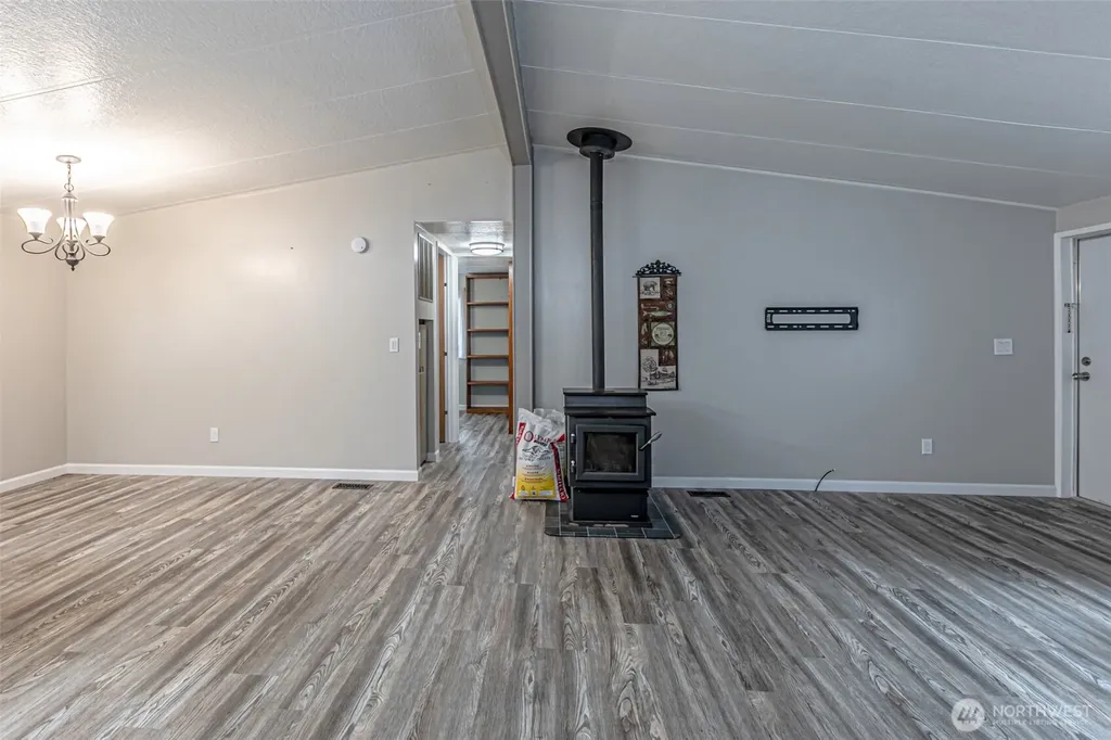 2263 Anadoll Avenue Enumclaw WA 98022
