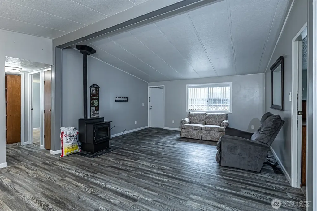 2263 Anadoll Avenue Enumclaw WA 98022