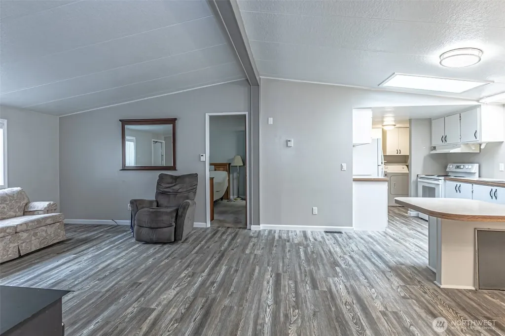 2263 Anadoll Avenue Enumclaw WA 98022