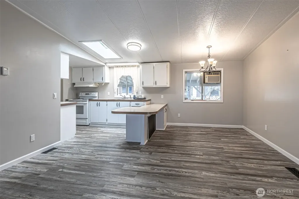 2263 Anadoll Avenue Enumclaw WA 98022