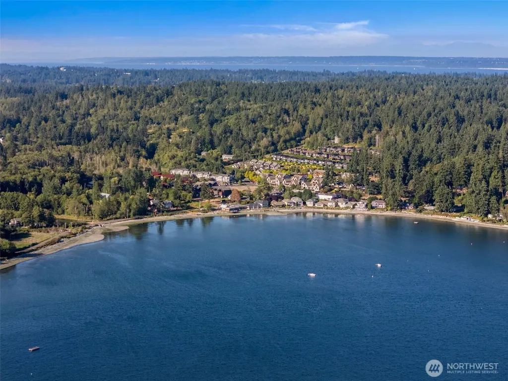 6560 NE Latyson Lane Bainbridge Island WA 98110