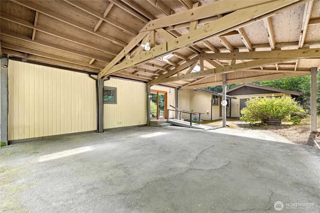 19301 Viking Avenue NW Poulsbo WA 98370