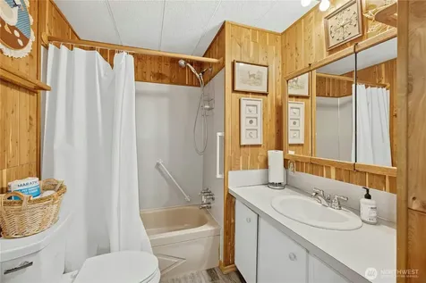 19301 Viking Avenue NW Poulsbo WA 98370