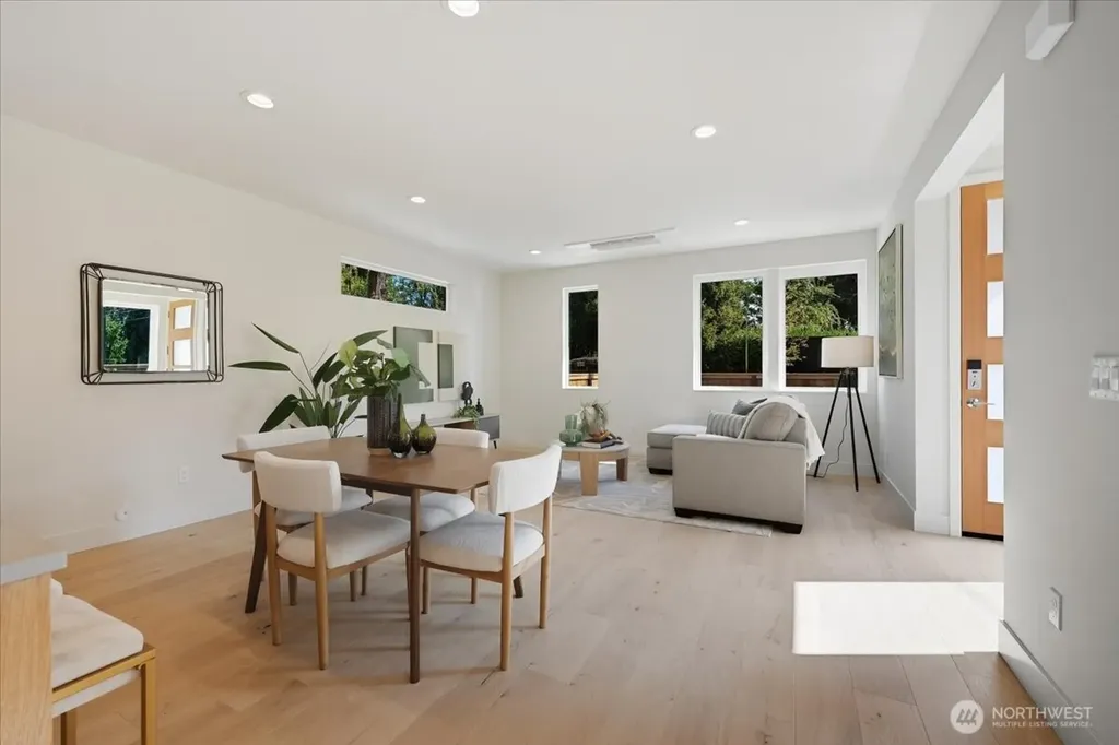 13047 39th Avenue NE Seattle WA 98125