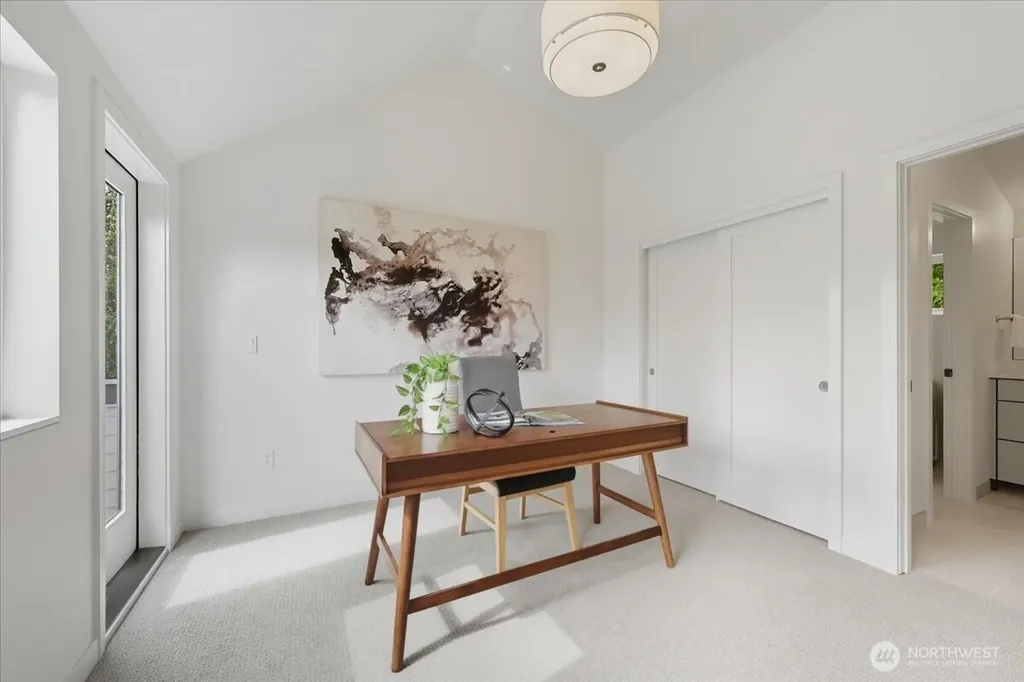 13047 39th Avenue NE Seattle WA 98125