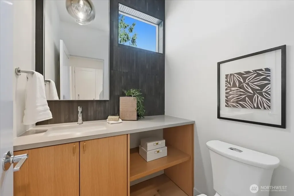 13047 39th Avenue NE Seattle WA 98125