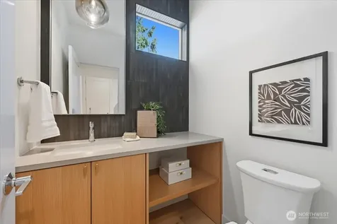 13047 39th Avenue NE Seattle WA 98125