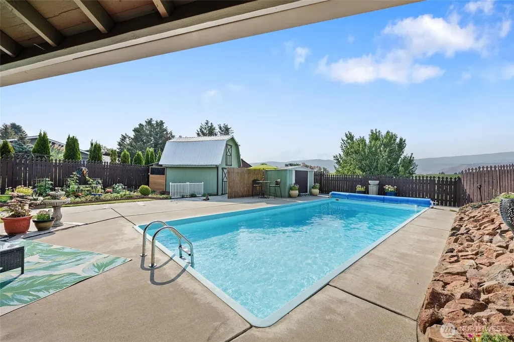2716 8th Street NE East Wenatchee WA 98802