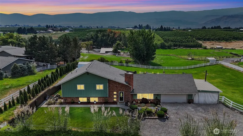 2716 8th Street NE East Wenatchee WA 98802