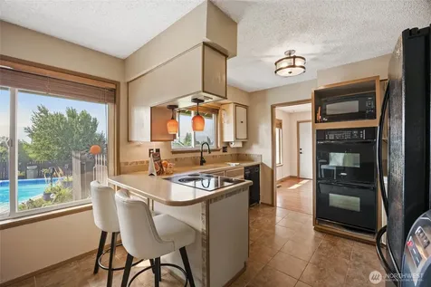 2716 8th Street NE East Wenatchee WA 98802