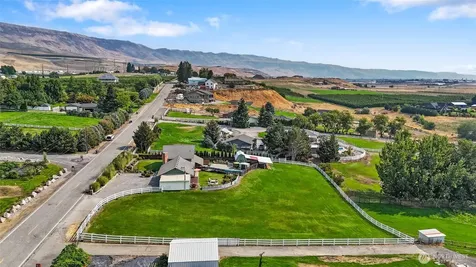 2716 8th Street NE East Wenatchee WA 98802