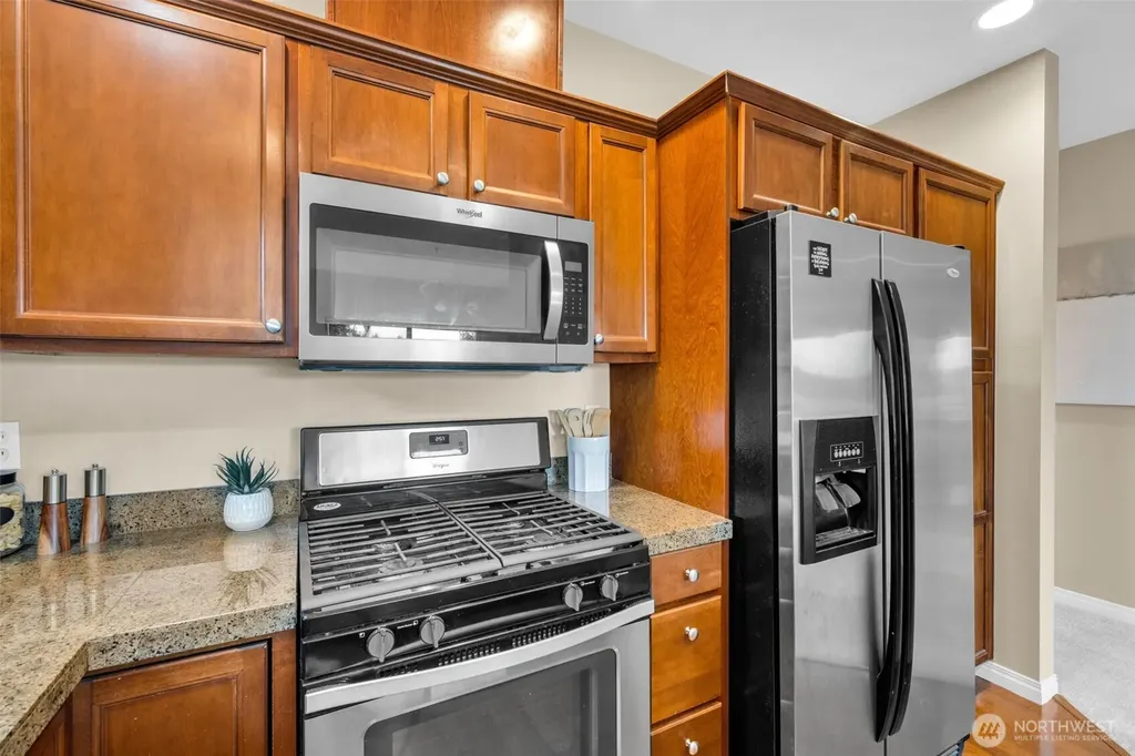 3112 SW Avalon Way Seattle WA 98126