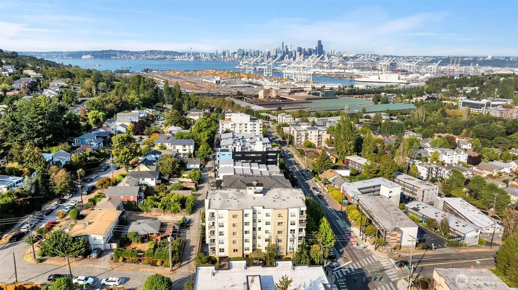 3112 SW Avalon Way Seattle WA 98126