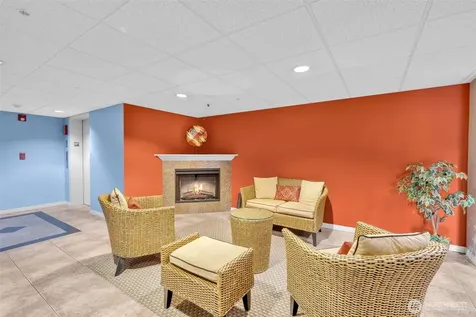 3112 SW Avalon Way Seattle WA 98126