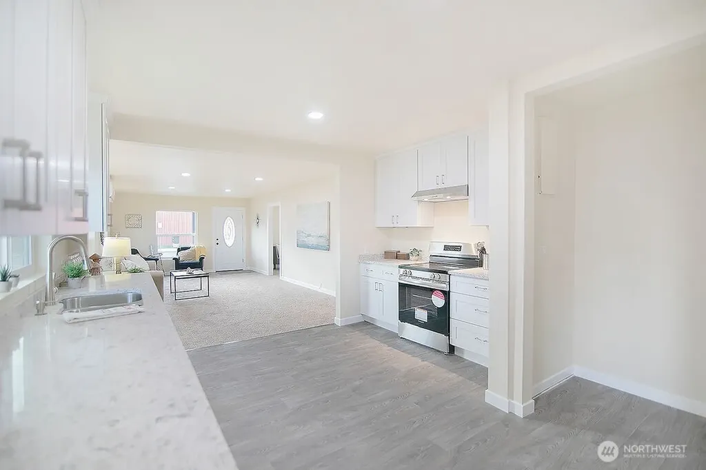 1214 S 5th Avenue Kelso WA 98626