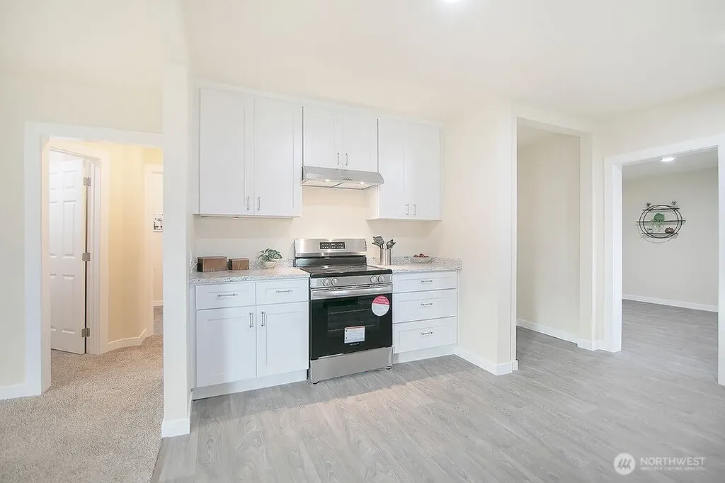 1214 S 5th Avenue Kelso WA 98626