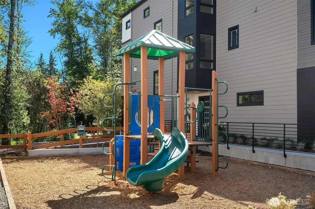 14826 NE 2nd Court Bellevue WA 98007