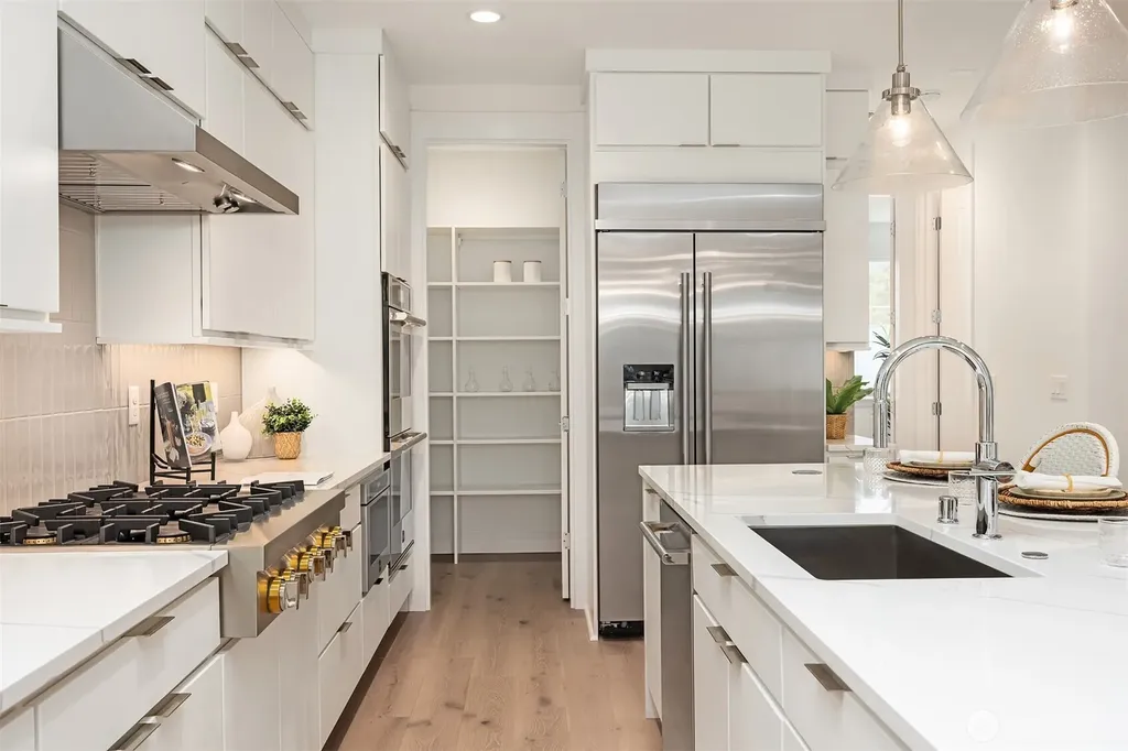 14826 NE 2nd Court Bellevue WA 98007