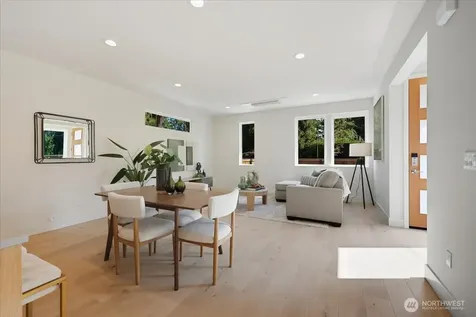 13047 39th Avenue NE Seattle WA 98125