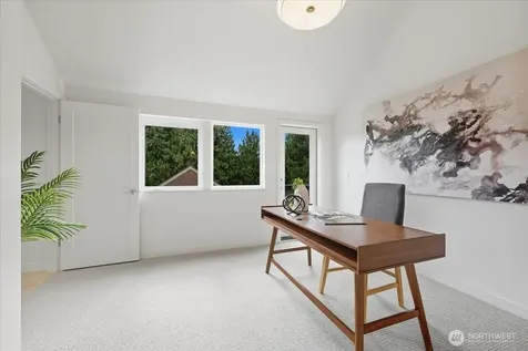 13047 39th Avenue NE Seattle WA 98125