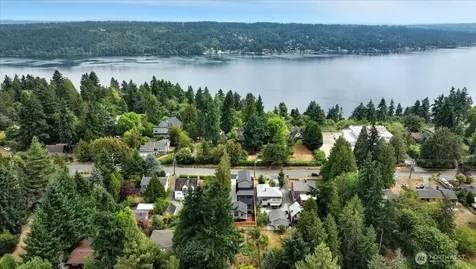13047 39th Avenue NE Seattle WA 98125