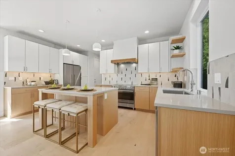 13047 39th Avenue NE Seattle WA 98125