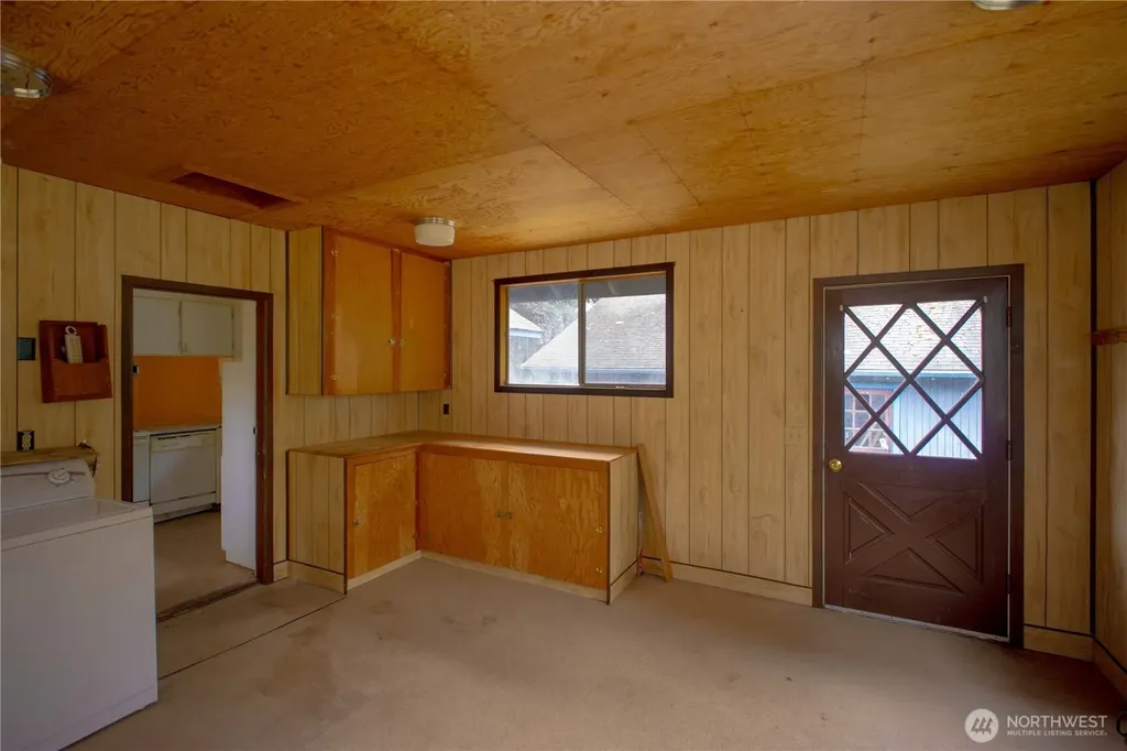 1122 W Spruce Street Port Angeles WA 98362