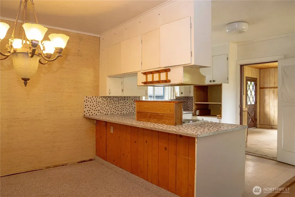 1122 W Spruce Street Port Angeles WA 98362