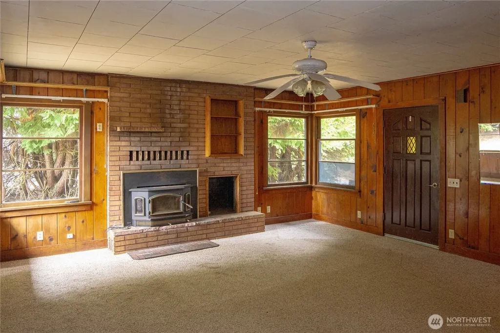 1122 W Spruce Street Port Angeles WA 98362