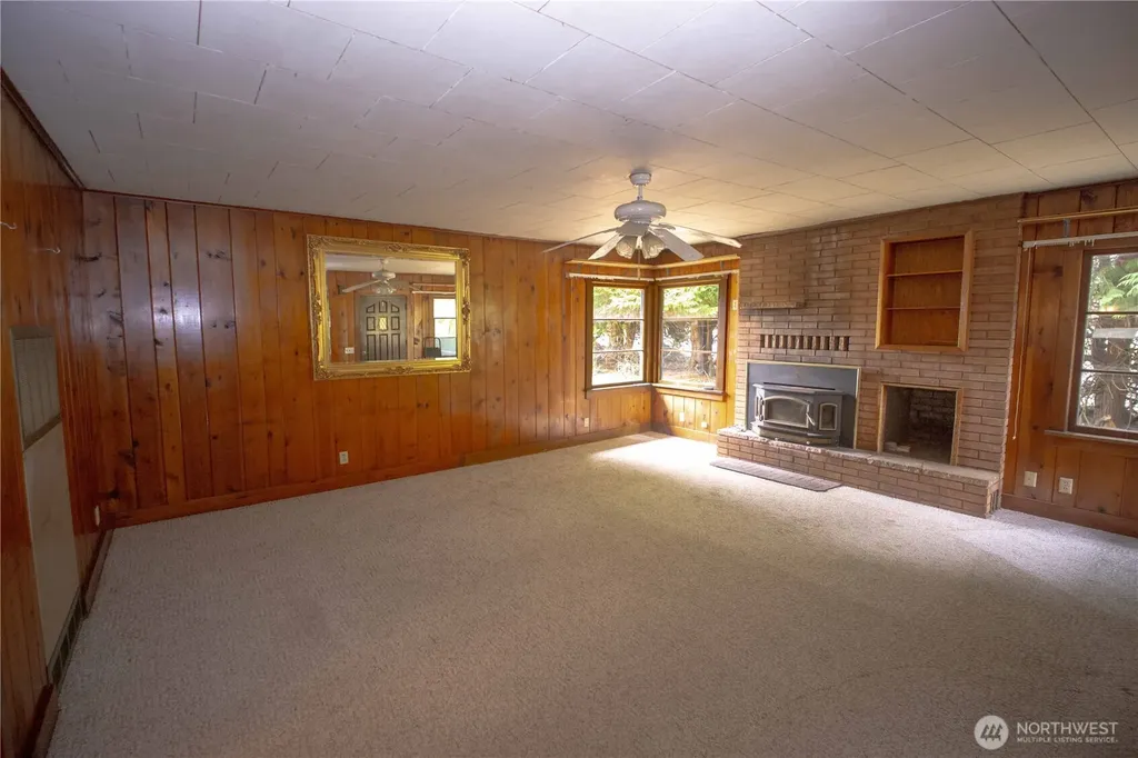1122 W Spruce Street Port Angeles WA 98362