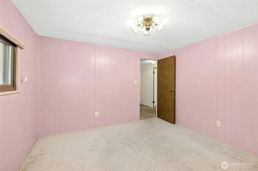 19301 Viking Avenue NW Poulsbo WA 98370