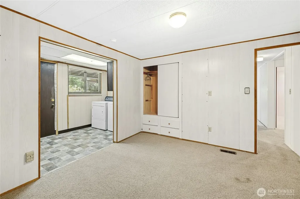 19301 Viking Avenue NW Poulsbo WA 98370