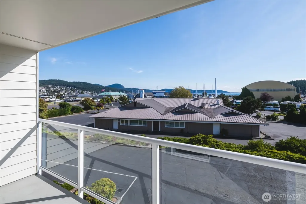 1800 Skyline Way Anacortes WA 98221