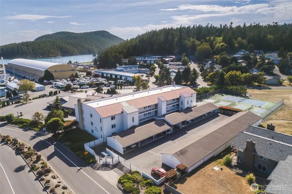1800 Skyline Way Anacortes WA 98221
