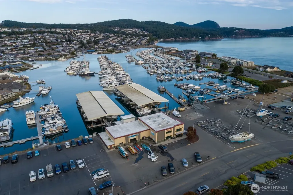 1800 Skyline Way Anacortes WA 98221